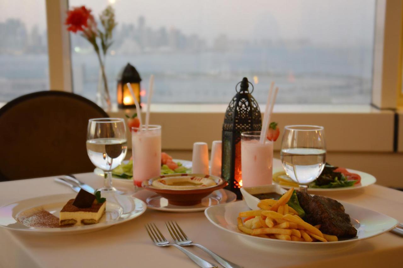 The Royal Riviera Hotel Доха Екстер'єр фото