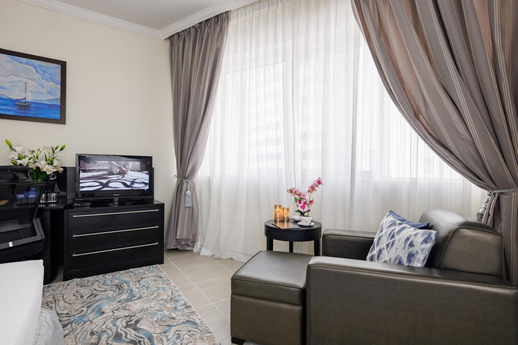 The Royal Riviera Hotel Доха Екстер'єр фото