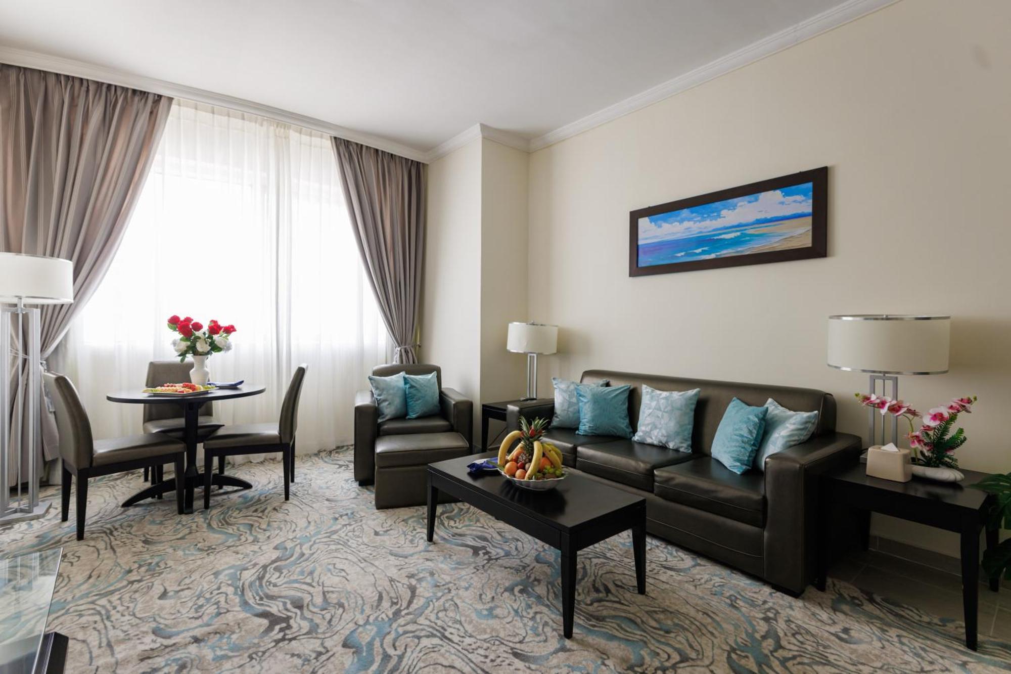 The Royal Riviera Hotel Доха Екстер'єр фото