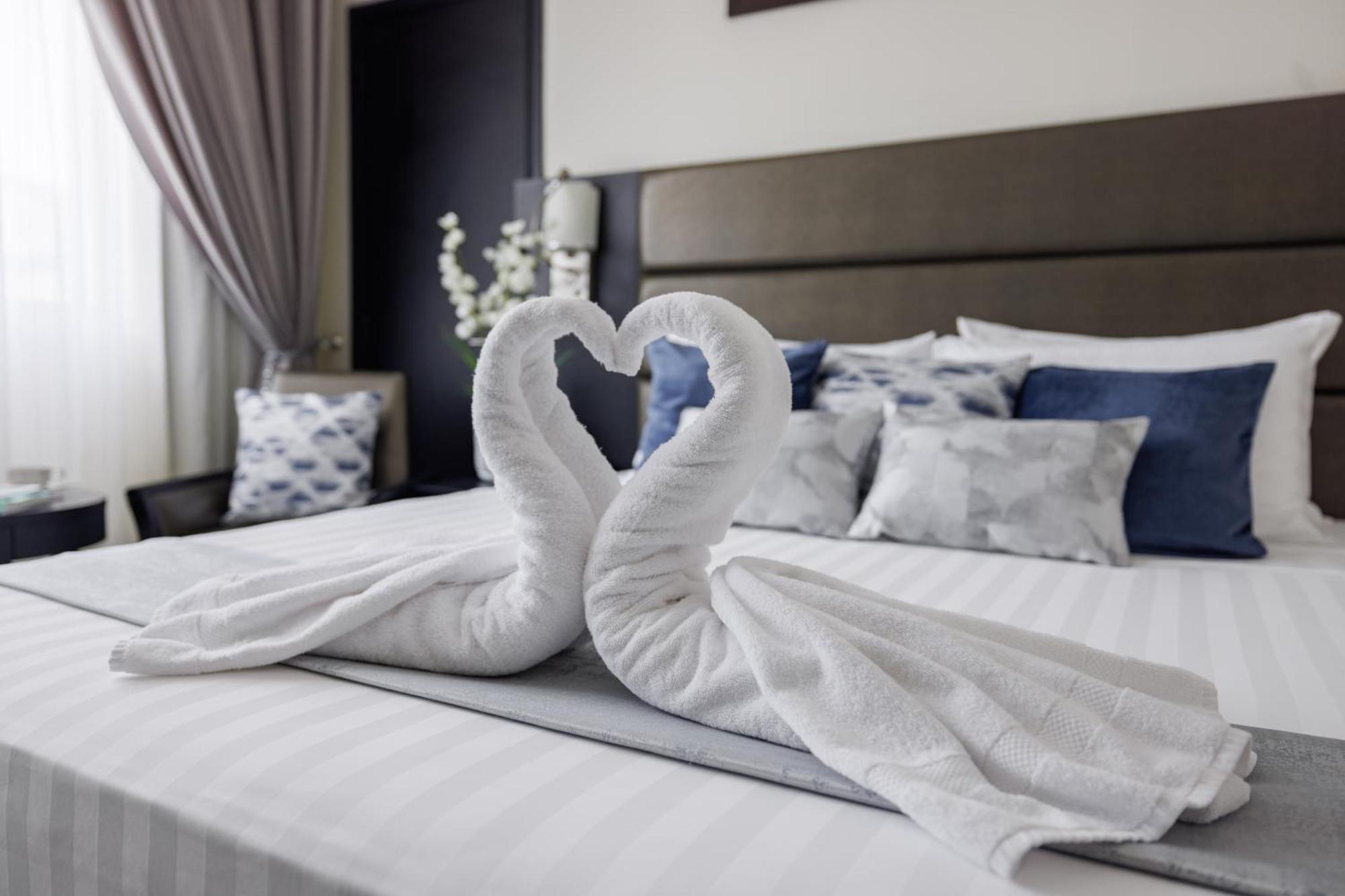 The Royal Riviera Hotel Доха Екстер'єр фото